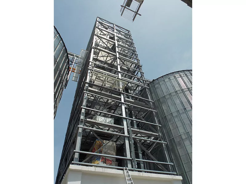 អគារ Steel Tower